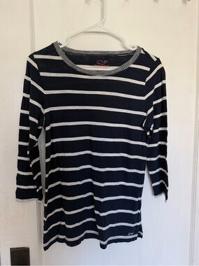 Vineyard vines striped shirt | XS